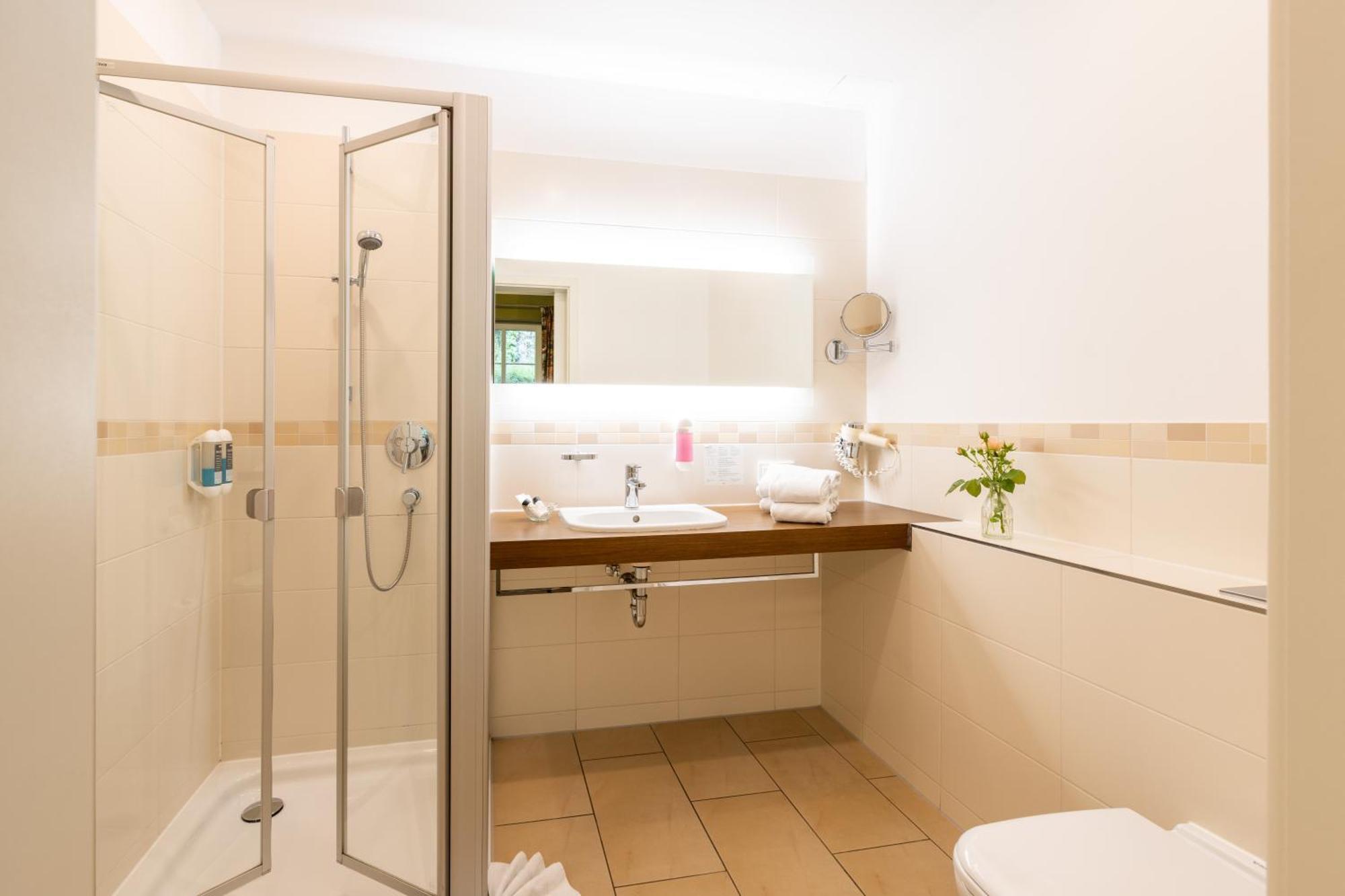 Cafe Wildau Hotel & Restaurant Am Werbellinsee ショルフハイデ エクステリア 写真