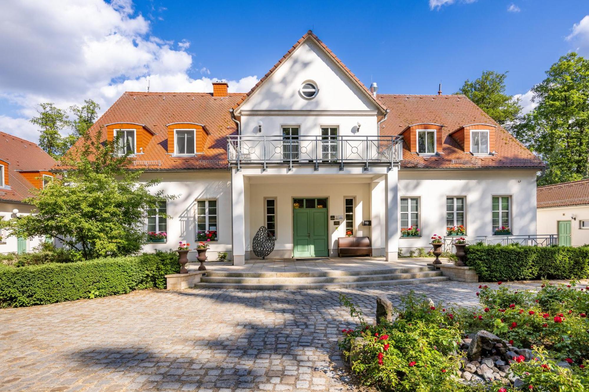 Cafe Wildau Hotel & Restaurant Am Werbellinsee ショルフハイデ エクステリア 写真